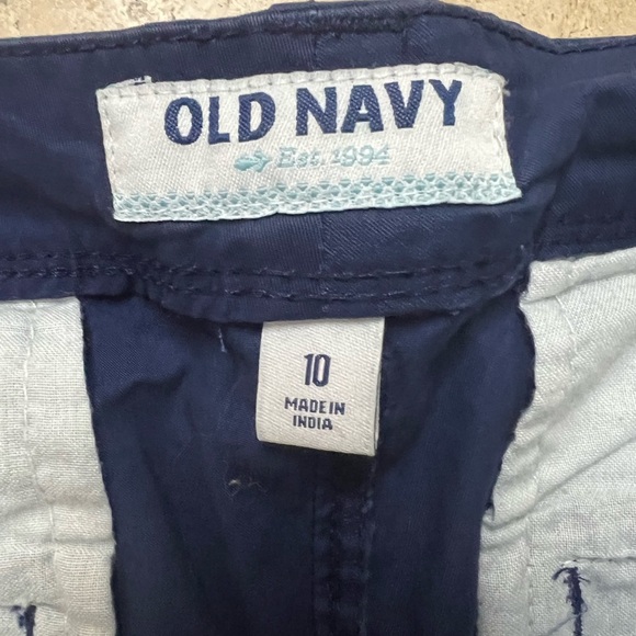 Old Navy Cuffed Chino Shorts Size 10 - Picture 3 of 4